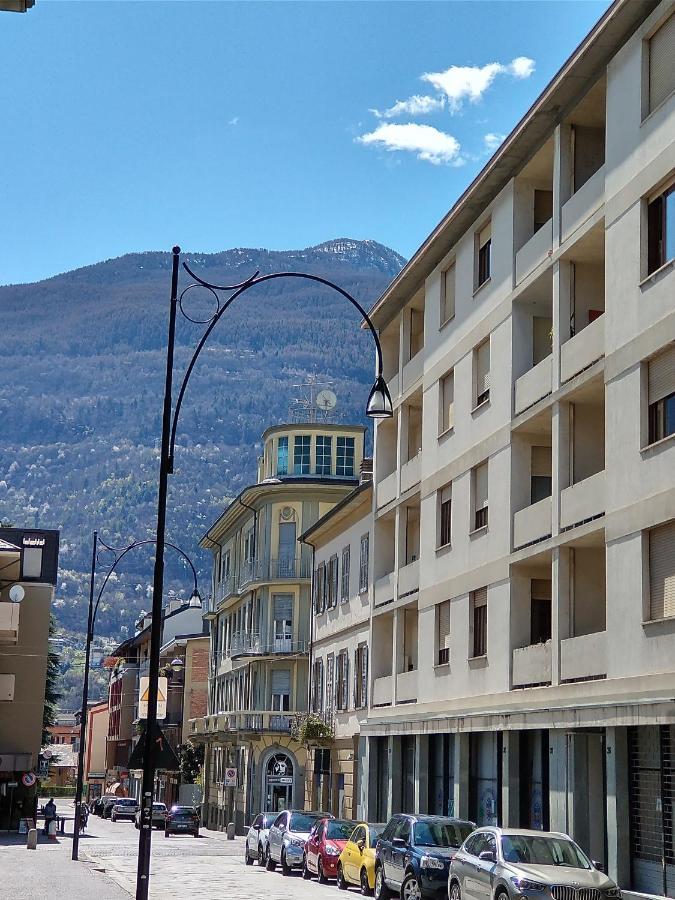 La Casa del Birraio Sondrio Exterior foto
